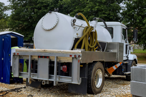 Best Portable bathroom rental  in Raymond, WI